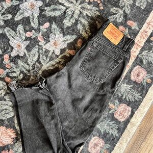 Vintage Levi’s 512s Black Highwaisted Jeans